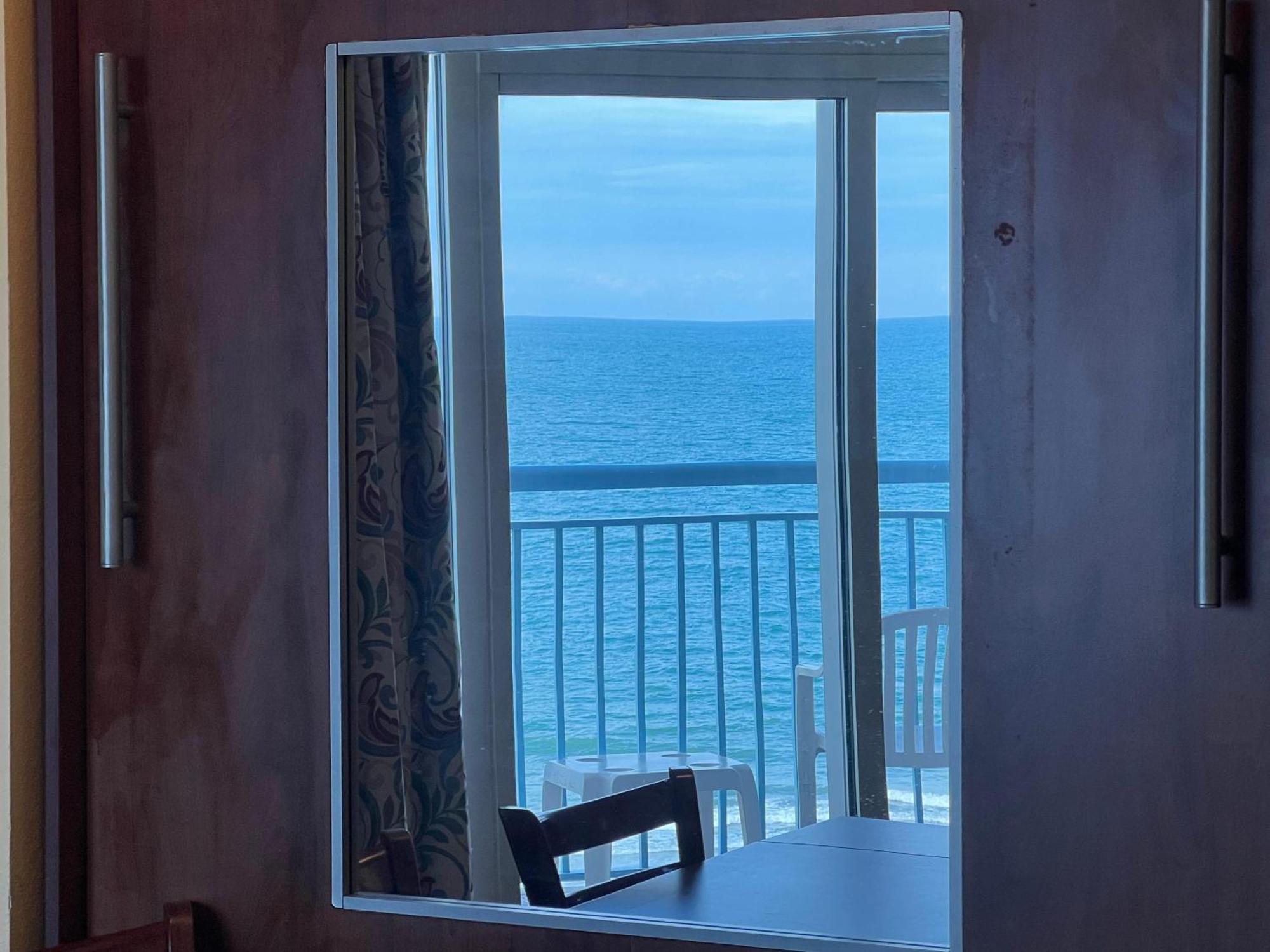 Вілла 1604 N Ocean Blvd, 0703 - Ocean Front Sleeps 6 Мертл-Біч Екстер'єр фото